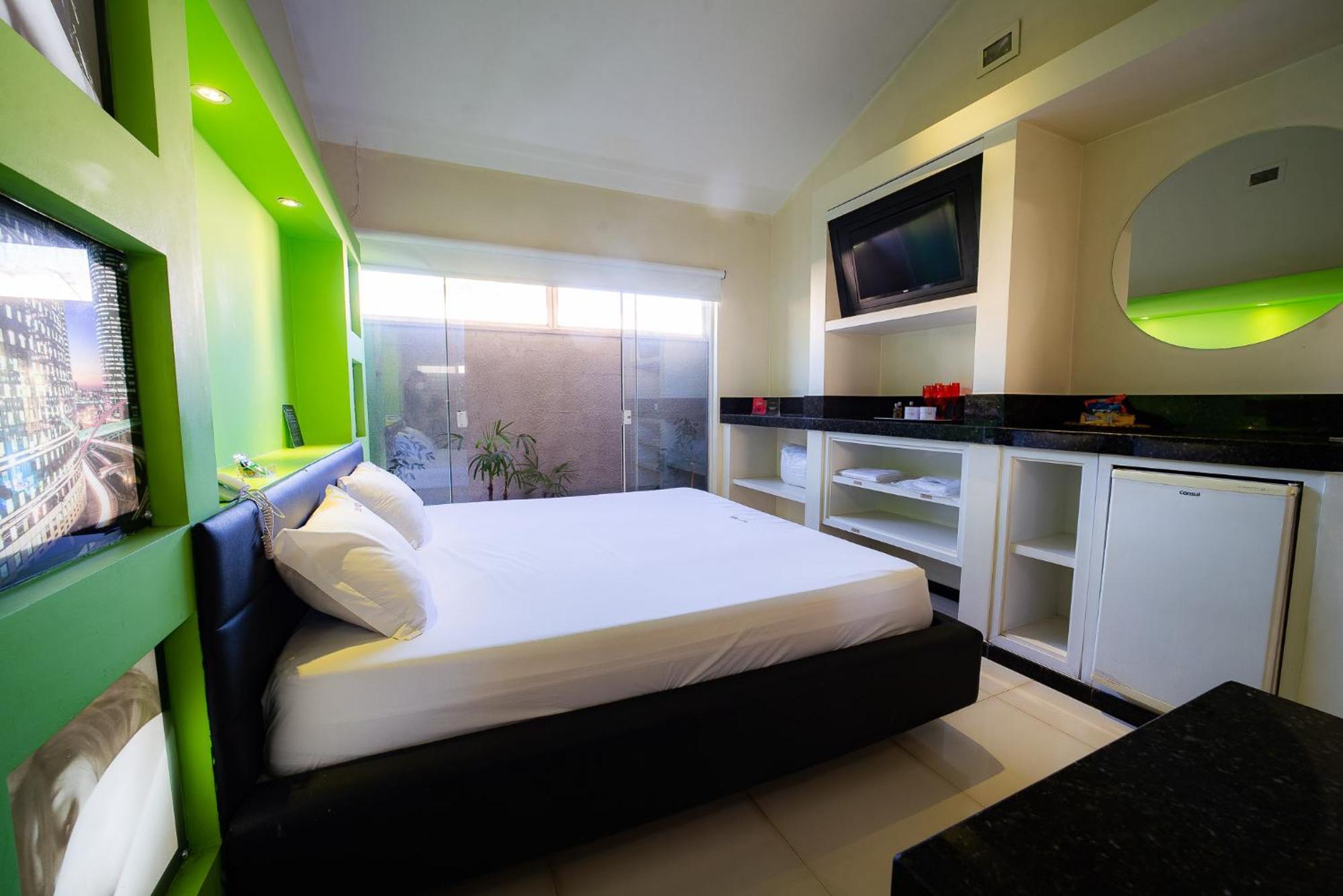 Motel Platinum Λοντρίνα Εξωτερικό φωτογραφία